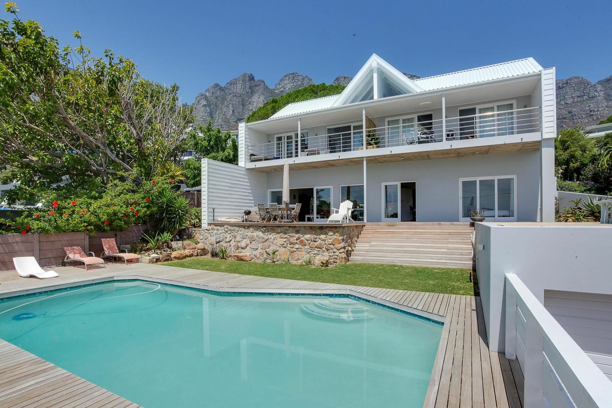 Fulham Delight Apartment Camps Bay Екстериор снимка
